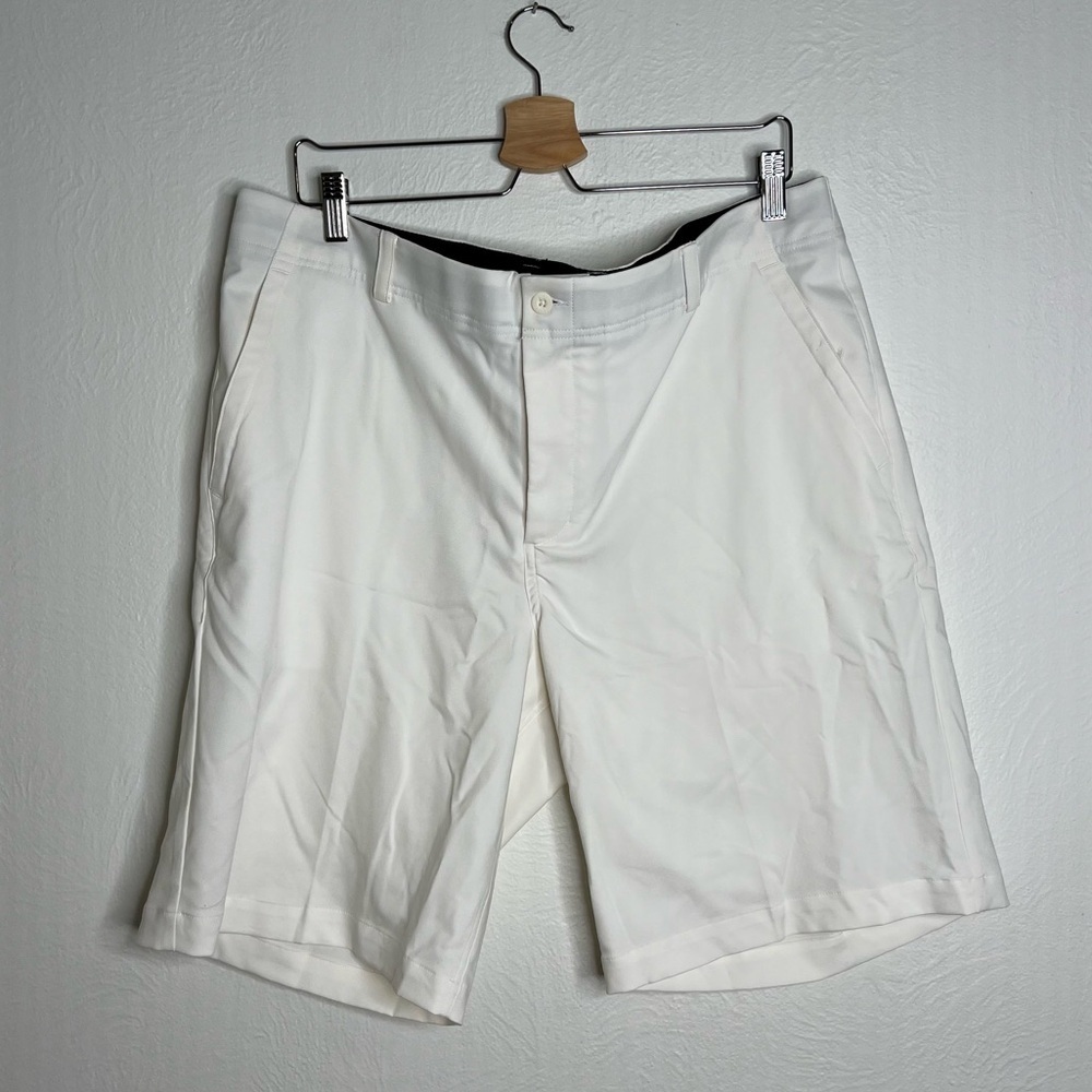 Nike Mens Golf Shorts White Flat Front Dri-Fit Stretch Comfortable Size 38